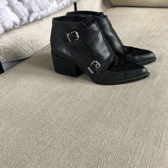 Same Edelman booties - Picture 3 of 5